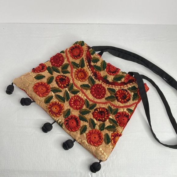 Handmade Boho Shoulder Bag Embroidery Shoulder bag - Picture 3 of 16